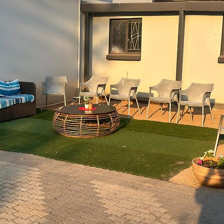 Aqua Stone Guest House Νέλσπρουιτ Εξωτερικό φωτογραφία