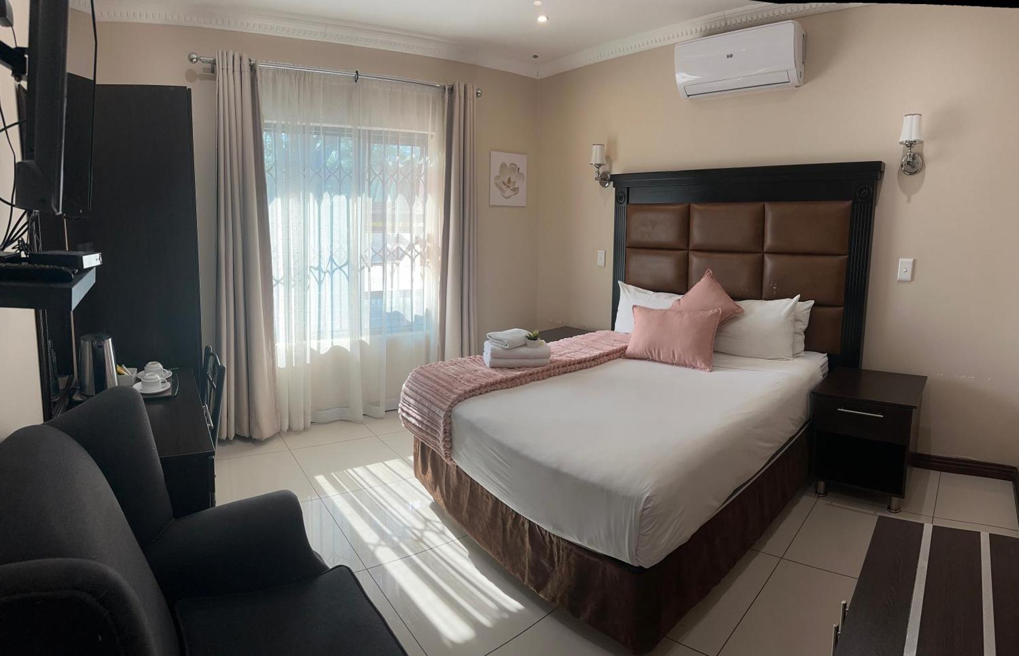 Aqua Stone Guest House Νέλσπρουιτ Εξωτερικό φωτογραφία