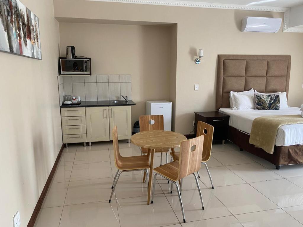 Aqua Stone Guest House Νέλσπρουιτ Εξωτερικό φωτογραφία