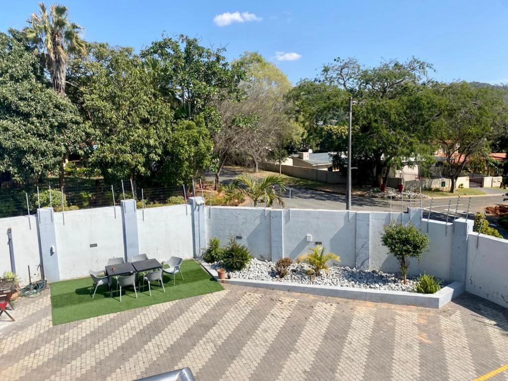 Aqua Stone Guest House Νέλσπρουιτ Εξωτερικό φωτογραφία